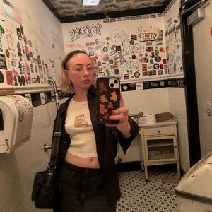 Meet your Posher, Lydia